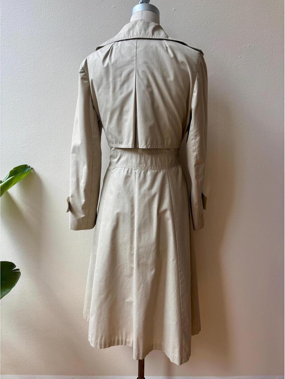 Vintage 1970s Lightweight Beige Belted Trench Coat - Picture 7 of 9